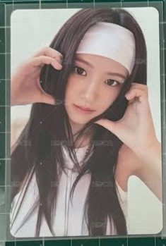 安俞真 塔店 be alright幸運卡