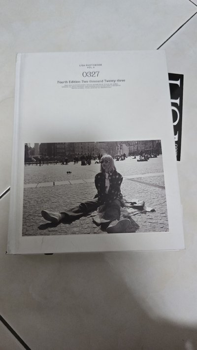 0327 vol.4 寫真集 無小卡 配置如圖
