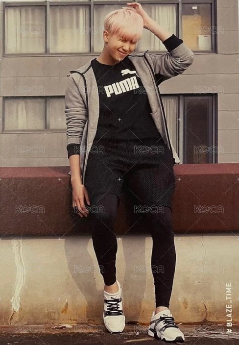 PUMA 明信片  背面