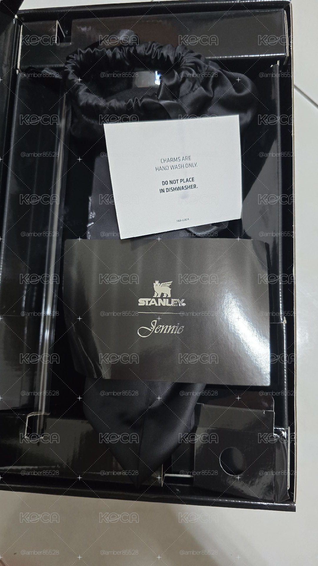 Stanley × Jennie 是中國版 蓋子是透明的