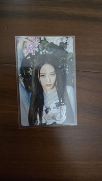 Jisoo solo flower