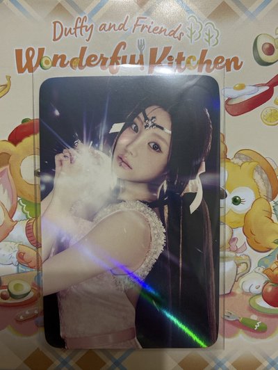 illit wonhee預售特典