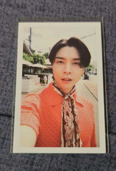 NCT 127 PHOTOBOOK [BLUE TO ORANGE : House of Love] JOHNNY 