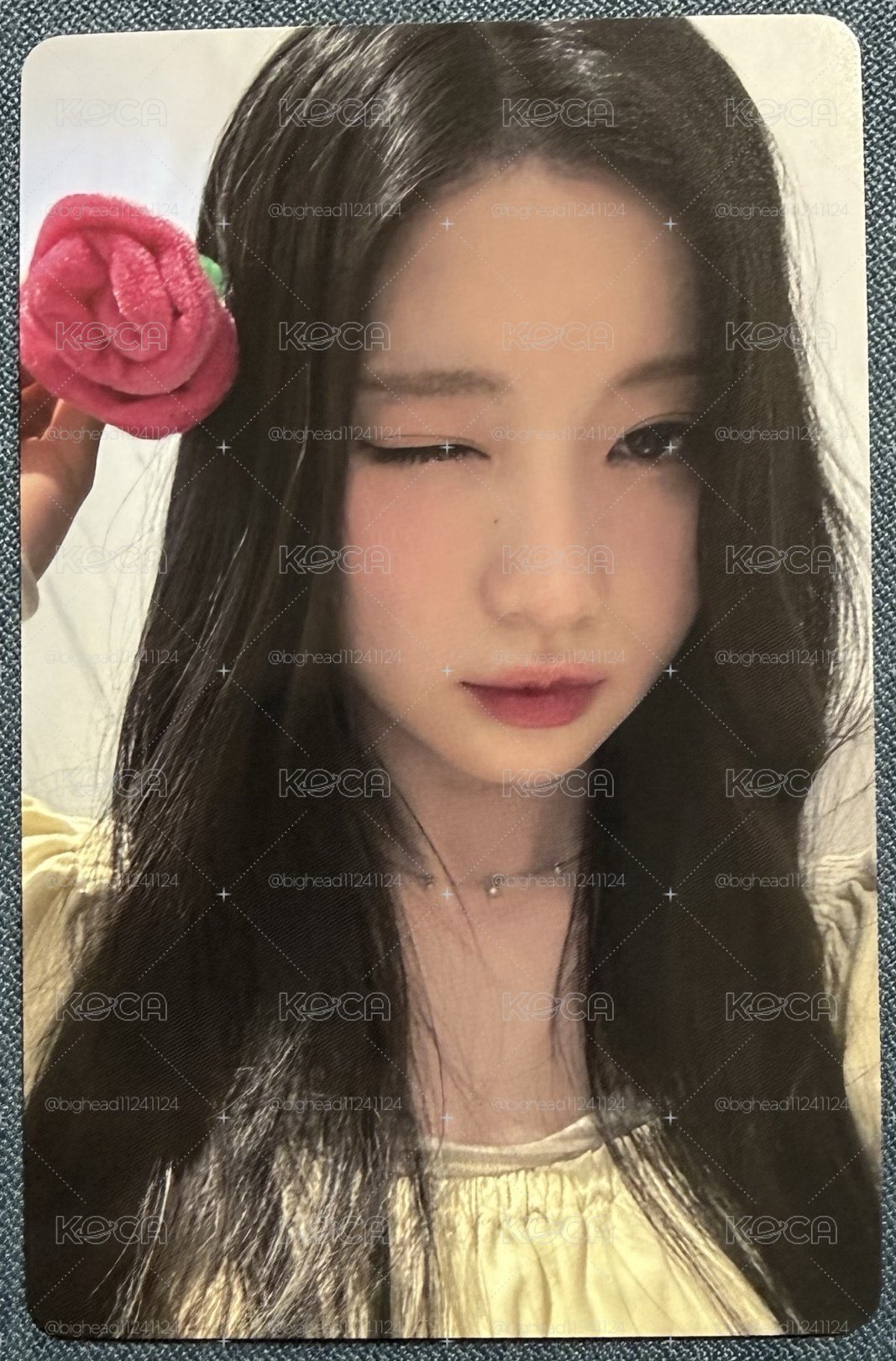 24 玫瑰日 yg 幸運卡 ver.D 拿花 角 Asa