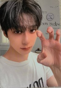 LOVE ME "losing control" 專輯卡 