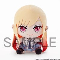 TVアニメ『その着せ替え人形は恋をする』よりぬいぐるみが登場！ちょっとしたスペースにも座らせて置ける可愛らしいぬいぐるみです。お部屋に飾るのはもちろん、イベントやお出かけの際のお供にもどうぞ