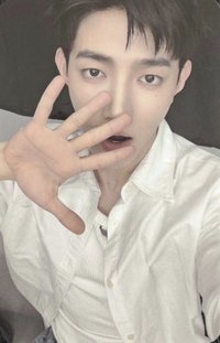 迷一 Kpopstore 線上1.0 簽售卡 反手pose