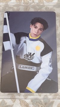 JUNIOR