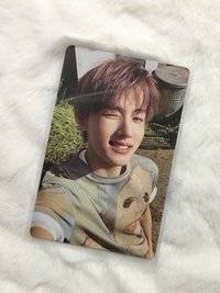 玹