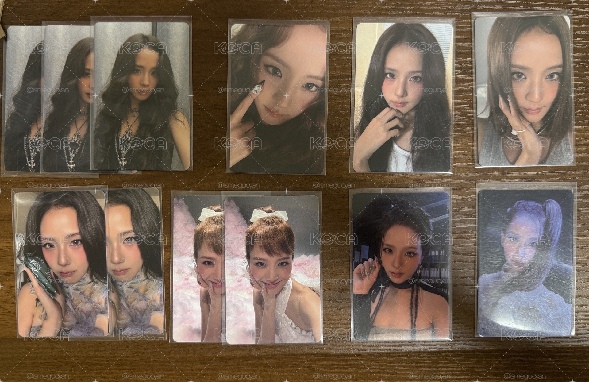 Jisoo AMORTAGE 隨機卡