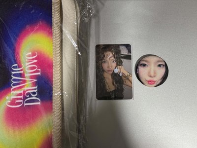 i-dle Minnie 迷九打歌卡+徽章