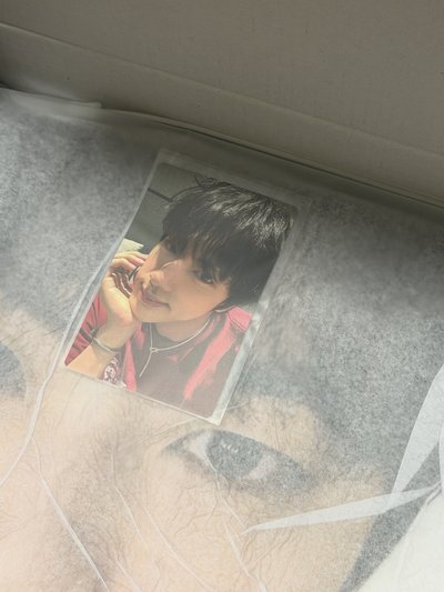 BTS金碩珍 高陽入場禮（僅拆）（雨衣 毛巾 紅衣珍卡）