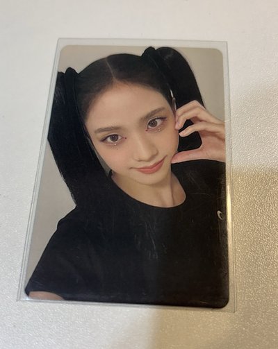 Jisoo專輯卡 黑版💓