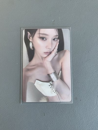 winter首爾場隨機卡X版自拍 圖二打包範例