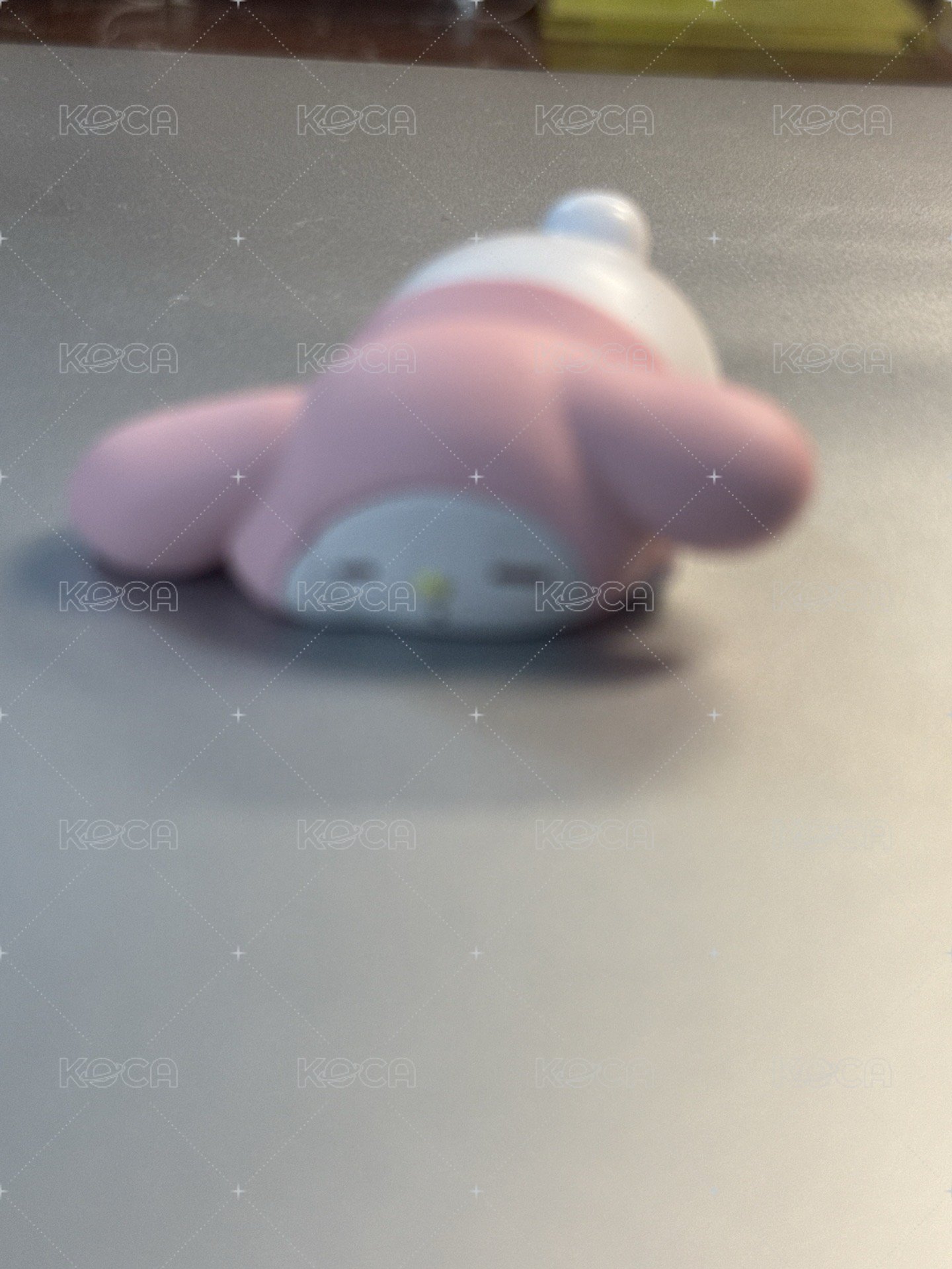 趴睡小美
