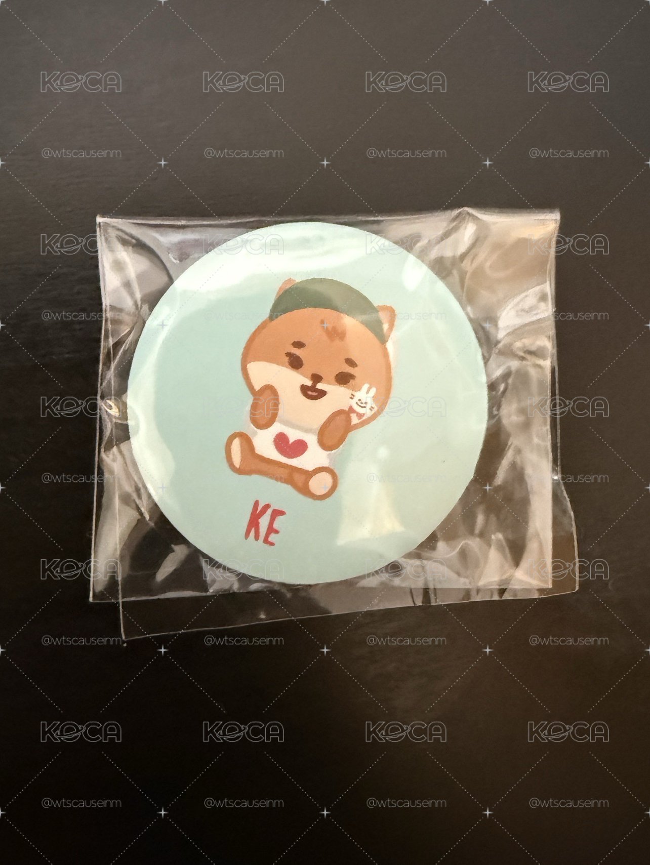 KE Petit 徽章