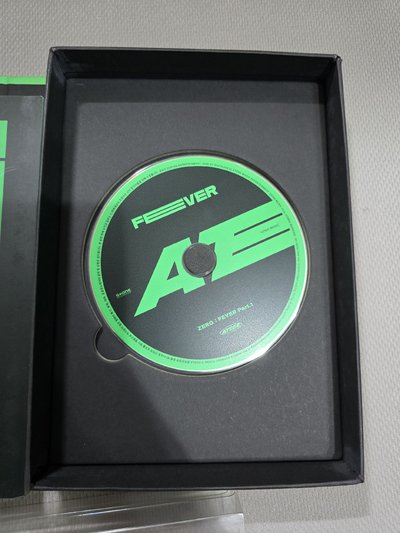 Fever pt.1 專輯 THANXX ver.