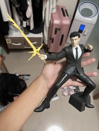 公仔 （劍前端斷掉）