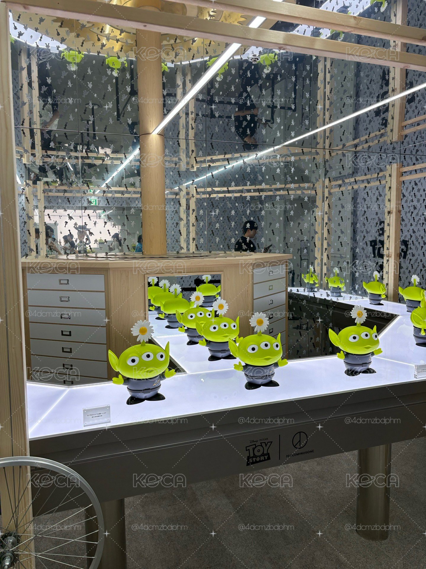 叉奇海報