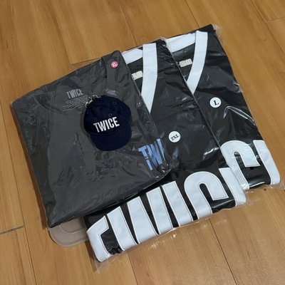 TWICE 六巡 衣服