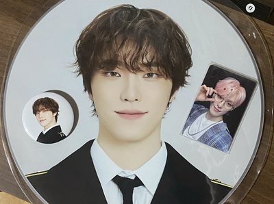 seventeen Dino 小盤｜26’克拉島 應援扇、徽章