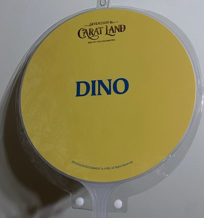 seventeen Dino 小盤｜26’克拉島 應援扇、徽章