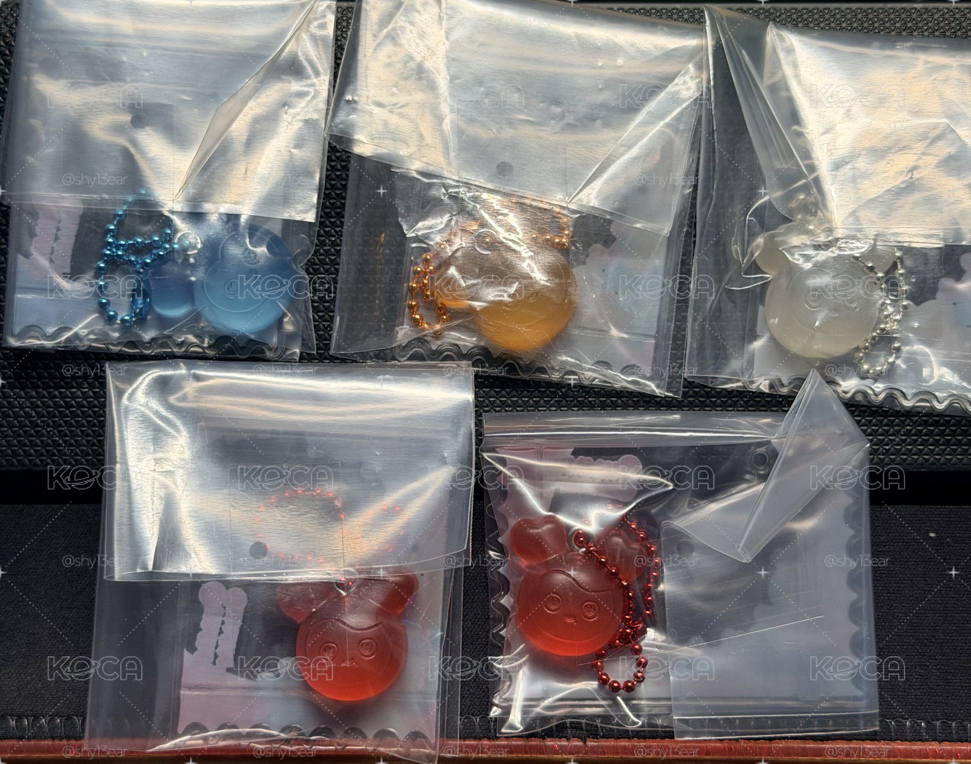 《現貨》萬代軟糖吊飾～娜效豆彩
