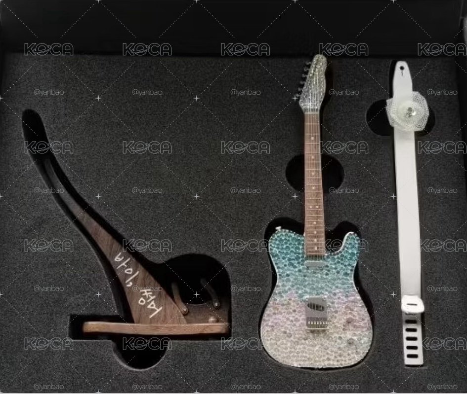 IU Bye summer 迷你吉他組模型 🎸