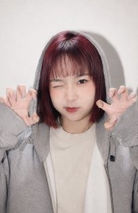 UJ