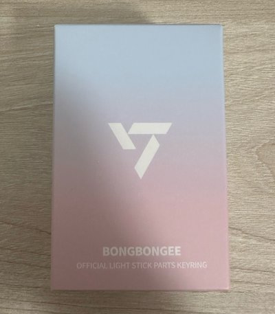 seventeen 蹦蹦手燈替換頭 未拆