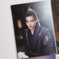 隱藏卡