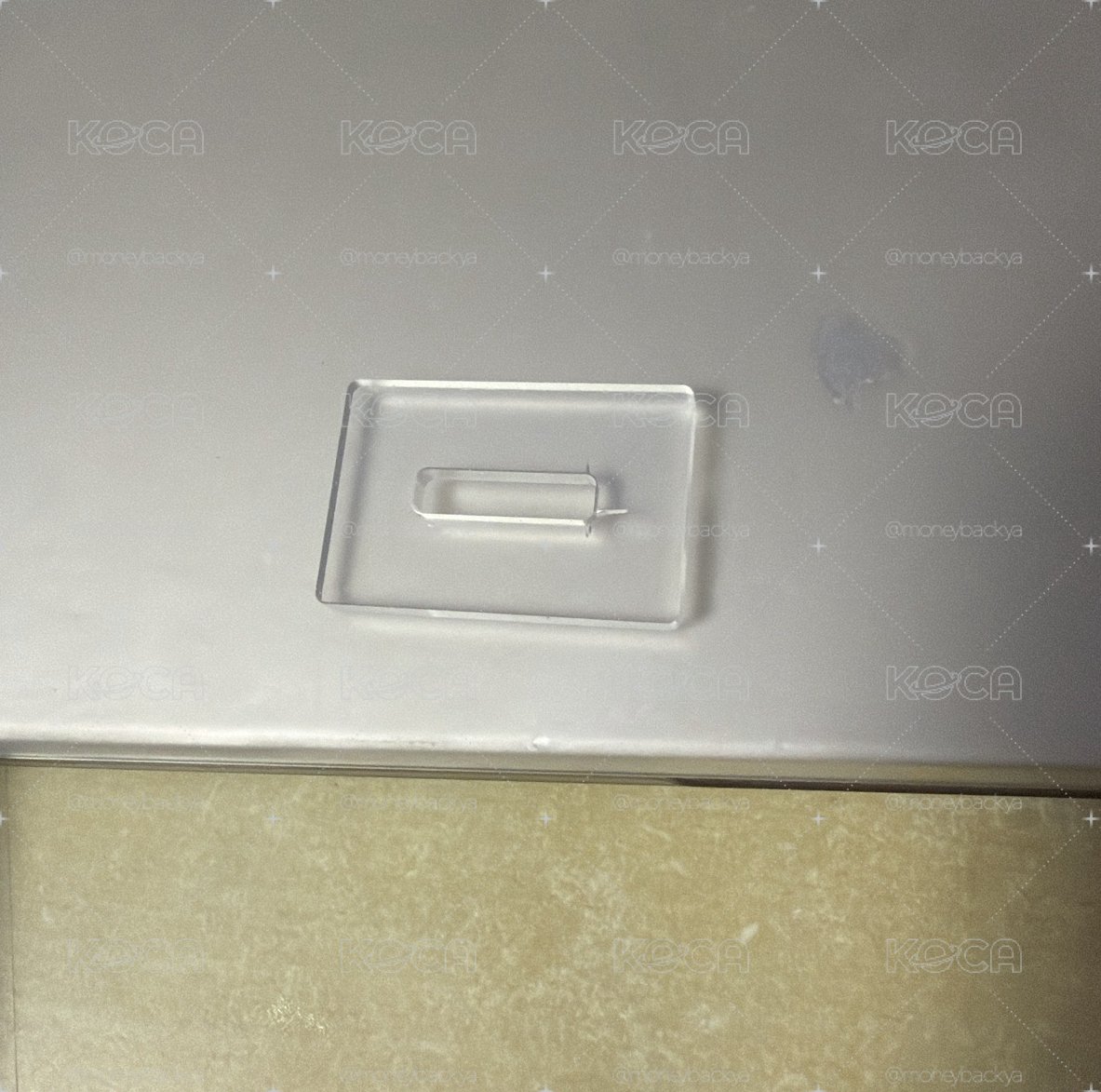 奎只盯著你立牌