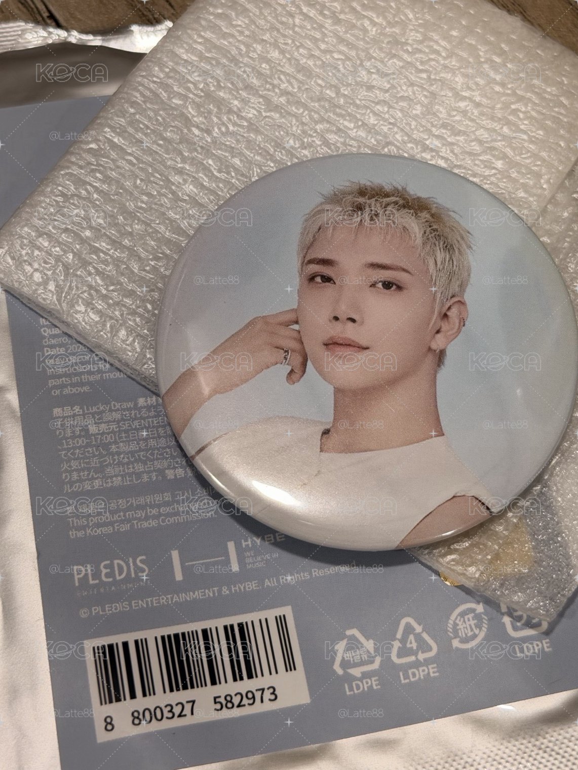 Seventeen Joshua 洪知秀 徽章