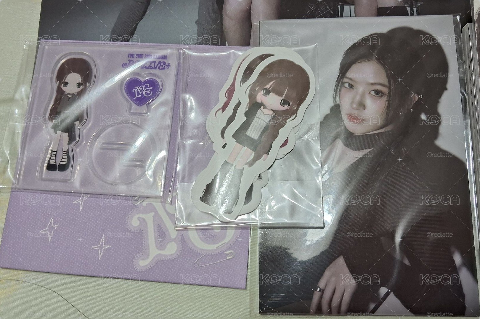 韓專已拆+兪真小卡+兪真立牌 貼紙 海報 明信片(無員)