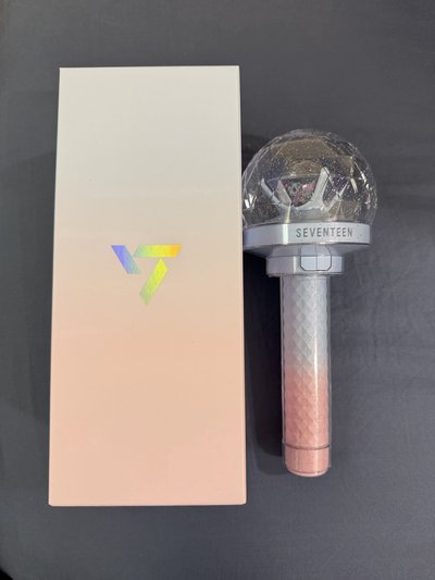 seventeen10週年手燈 蹦蹦頭