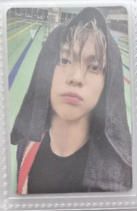 濕漉漉的游泳🪨（多帶任一🧡可折$30）