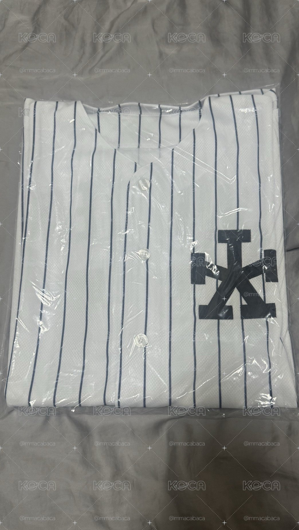 金冬天球衣