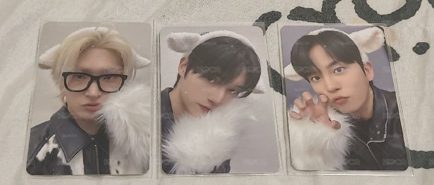 Ateez 簽售卡