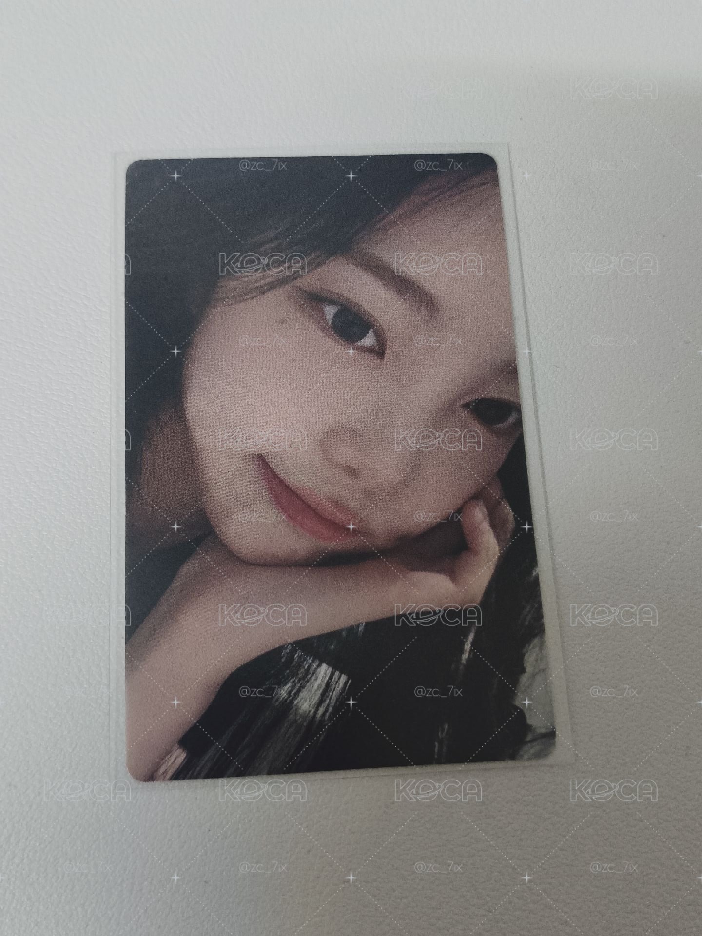 捧臉安