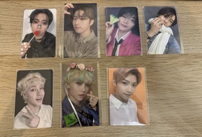 STRAYKIDS 
