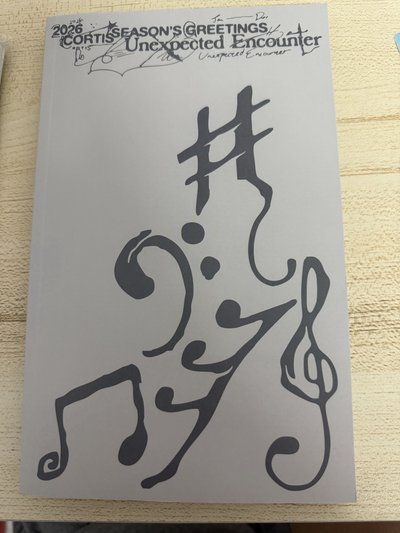  Cortis 寫真集