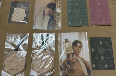 SEVENTEEN 2022 cafe winter camping  立牌 滿額卡 明信片 貼紙 小卡資料夾 木掛牌