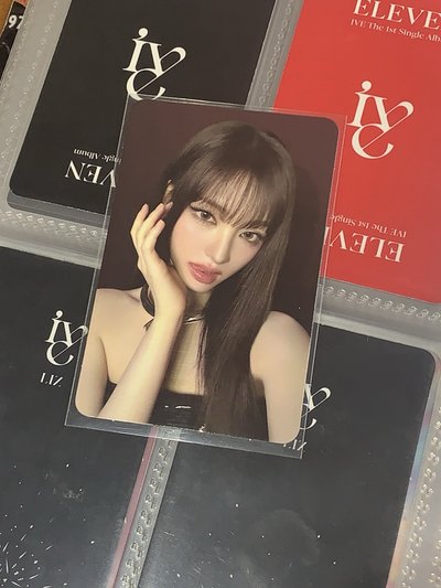 二巡立牌卡🖤 很權威的臉