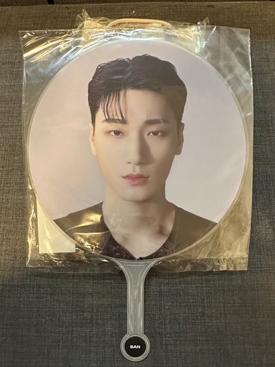ATEEZ 崔傘 BREAK THE WALL 王扇