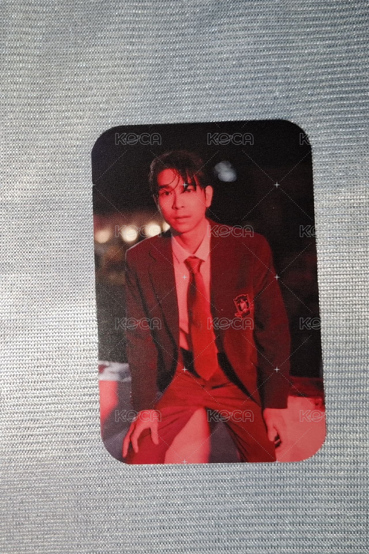 Tommy 紅光
