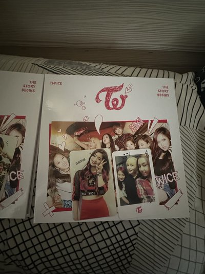 TWICE 出道專