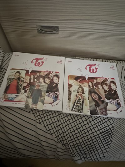 TWICE 