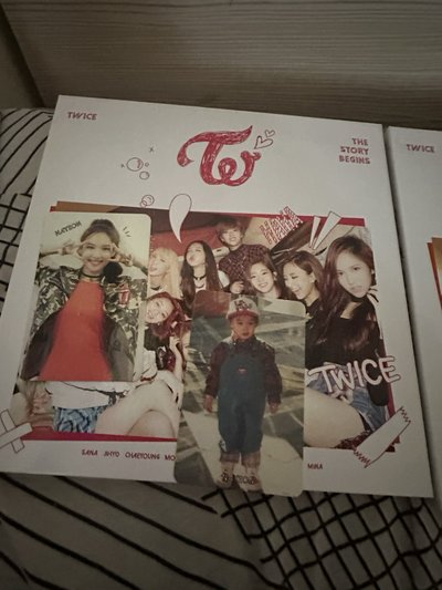 TWICE 