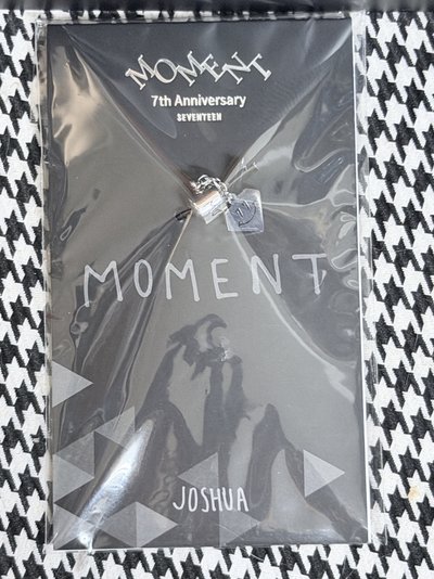 （現貨 一日左右寄出）seventeen 七週年 手鏈+知秀吊墜 
