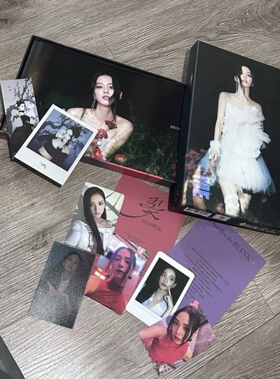JISOO solo專輯黑版